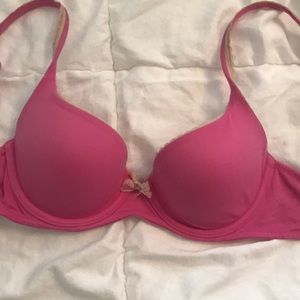 Demi body by Victoria bra.